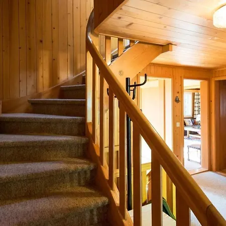 Duplex Flat - Amazing With Pond بيت للعطل *