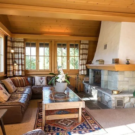 Duplex Flat - Amazing With Pond بيت للعطل غشتاد