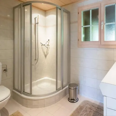 Duplex Flat - Amazing With Pond بيت للعطل غشتاد