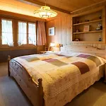 Nyaraló Duplex Flat - Amazing With Pond Gstaad